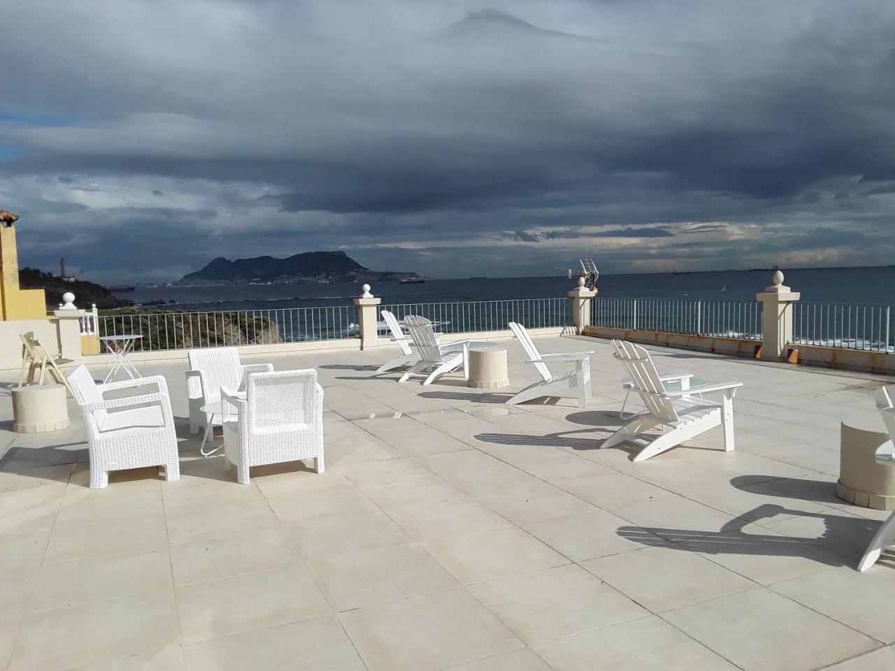 Punta Carnero Hostal Algeciras Eksteriør bilde