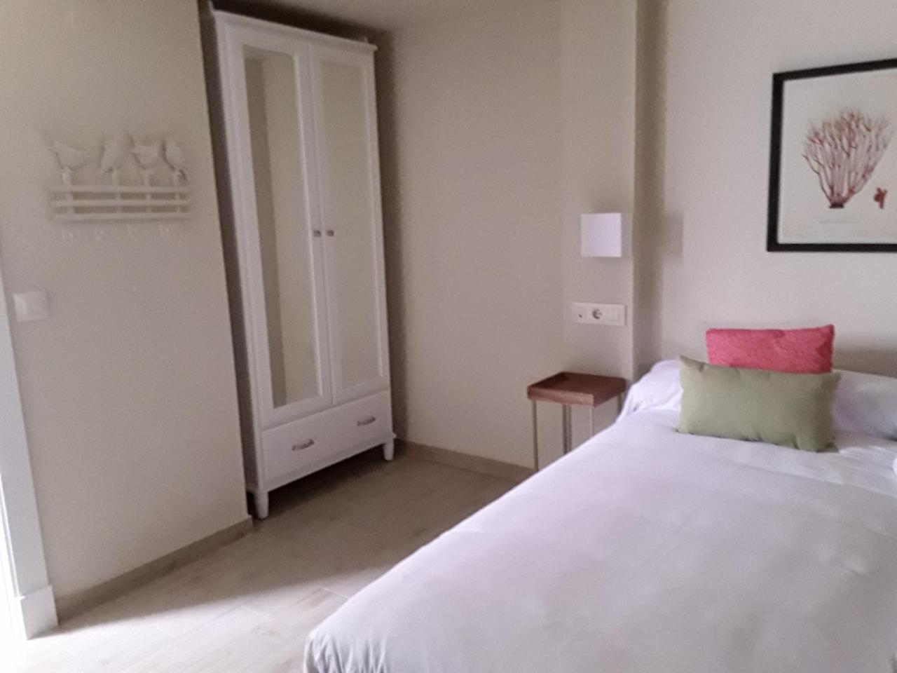 Punta Carnero Hostal Algeciras Eksteriør bilde